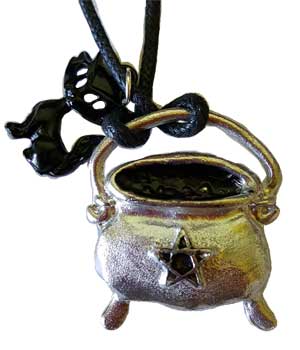 Cauldron & Star w/black cat amulet - Click Image to Close