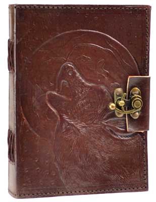 Wolf Moon leather w/ latch - Click Image to Close