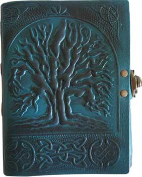 Tree/ River leather w/ latch - Click Image to Close