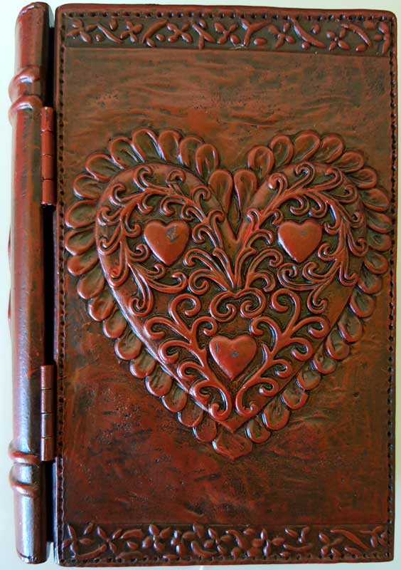 4" x 6" Heart book box - Click Image to Close