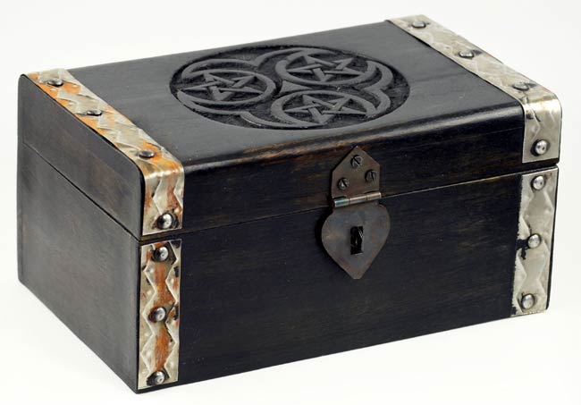 Hecate Triple Pentagram Chest - Click Image to Close