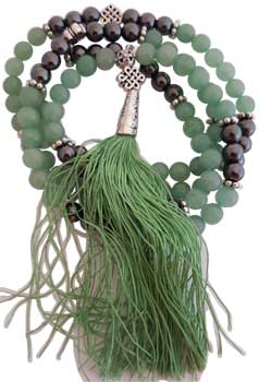 Green Aventurine & Heamiite Celtic Knot elastic mala - Click Image to Close