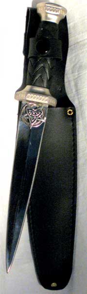 Triquetra Pentagram athame - Click Image to Close