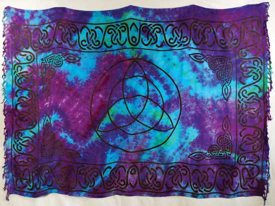 Large Single Triquetra Sarong